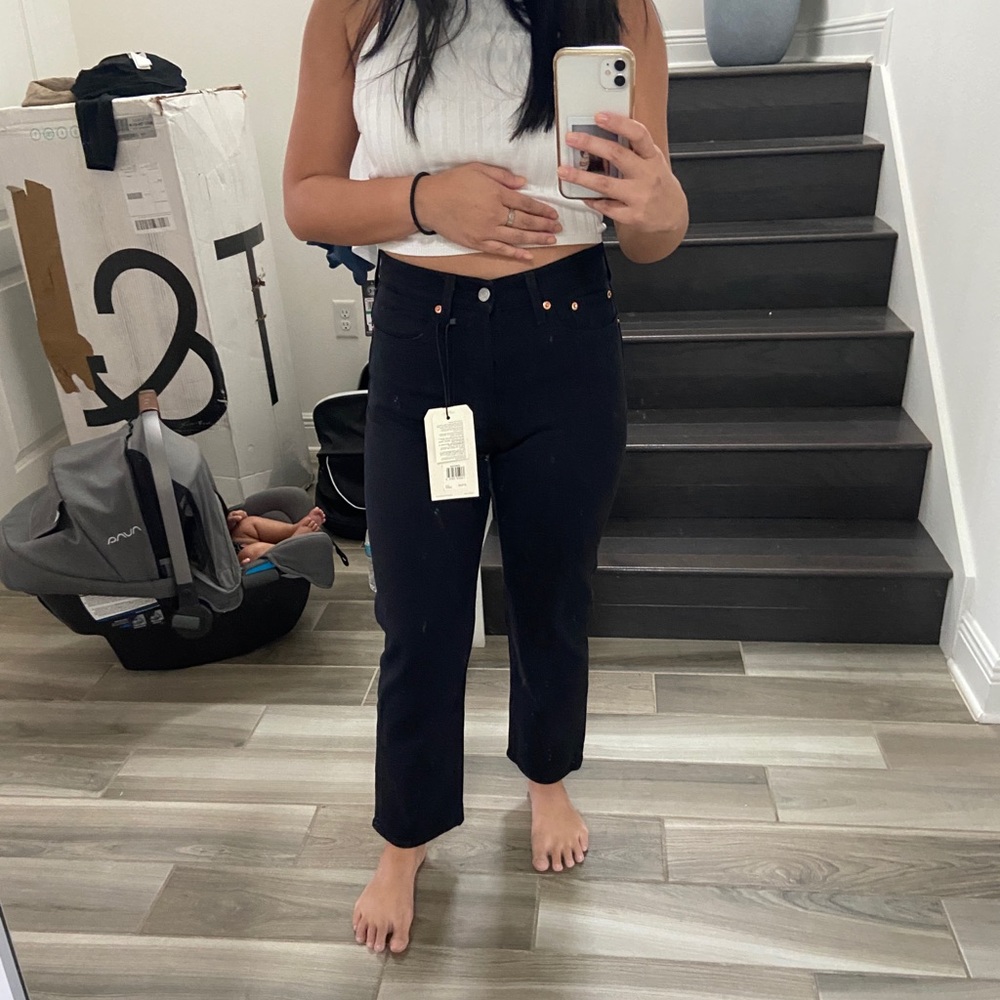 *NEW* Levi’s Premium Wedgie Straight Jeans - 24X26